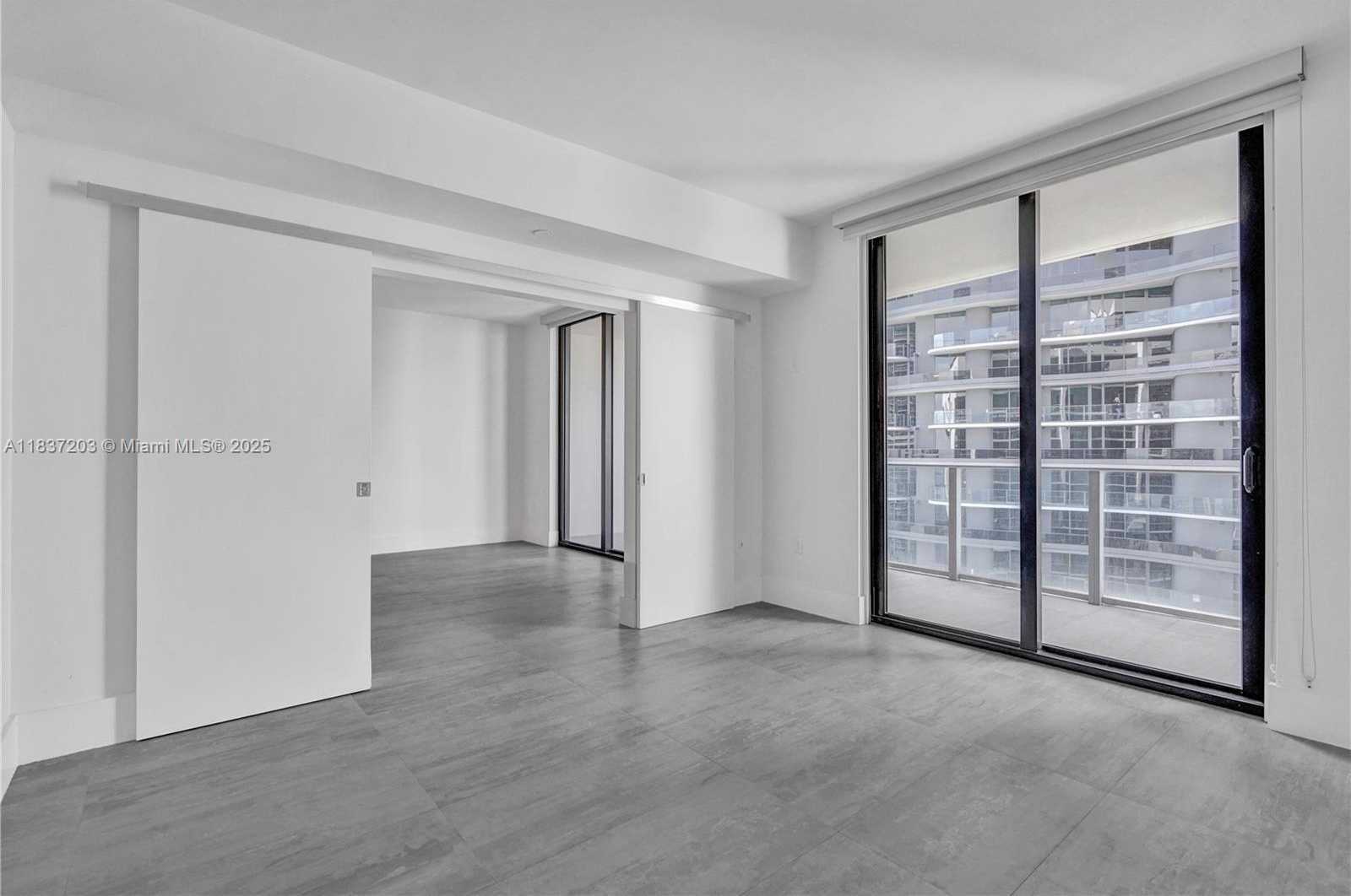 Small Image of 1010 BRICKELL AVE #4607, Miami Number 13