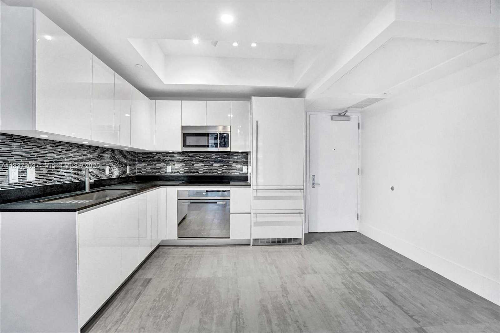 Small Image of 1010 BRICKELL AVE #4607, Miami Number 8