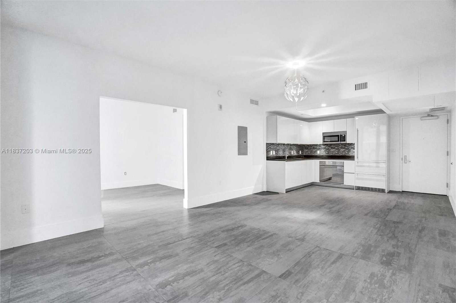 Small Image of 1010 BRICKELL AVE #4607, Miami Number 9