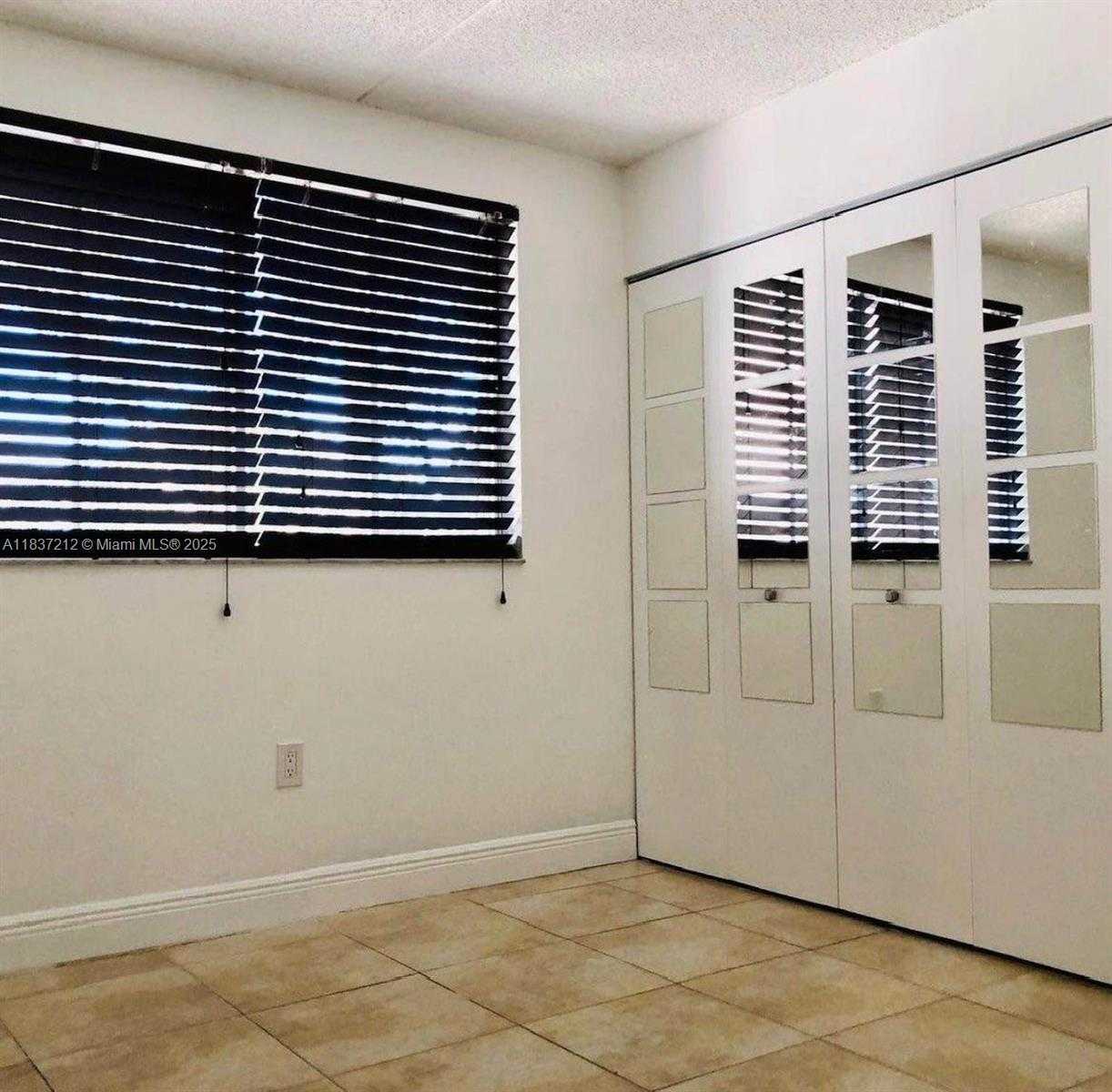 Small Image of 6155 NORTH WEST 186TH ST #212, Hialeah Number 4