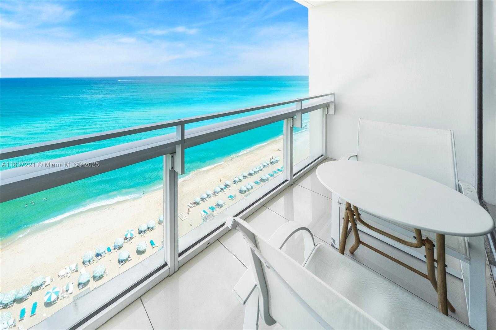 Small Image of 6801 COLLINS AVE #LPH17, Miami Beach Number 17