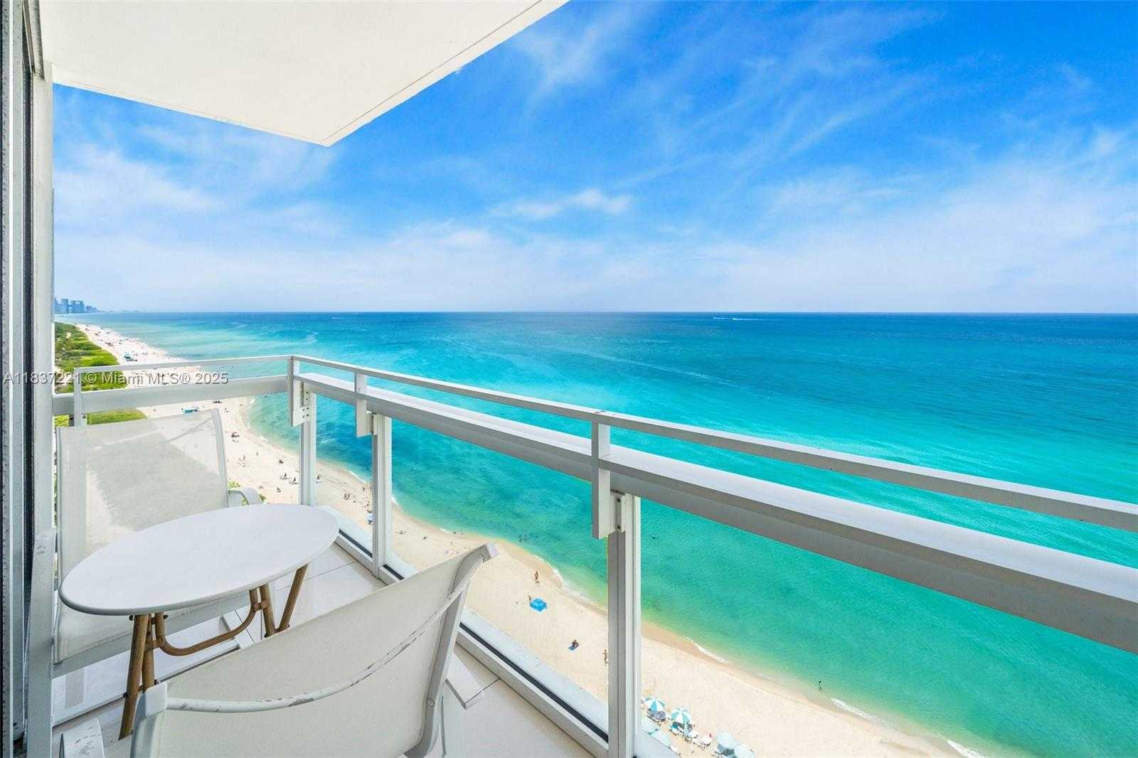 Small Image of 6801 COLLINS AVE #LPH17, Miami Beach Number 2