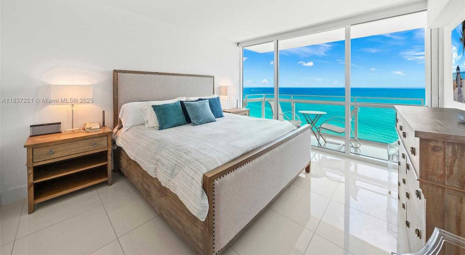 Small Image of 6801 COLLINS AVE #LPH17, Miami Beach Number 20