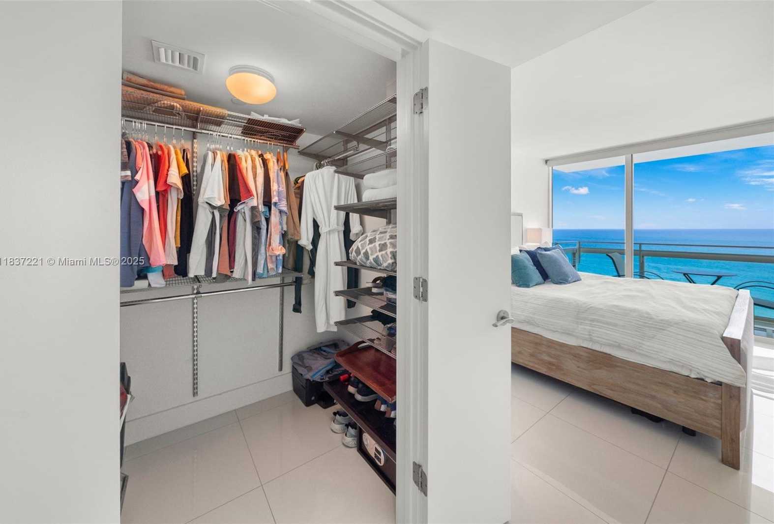 Small Image of 6801 COLLINS AVE #LPH17, Miami Beach Number 21