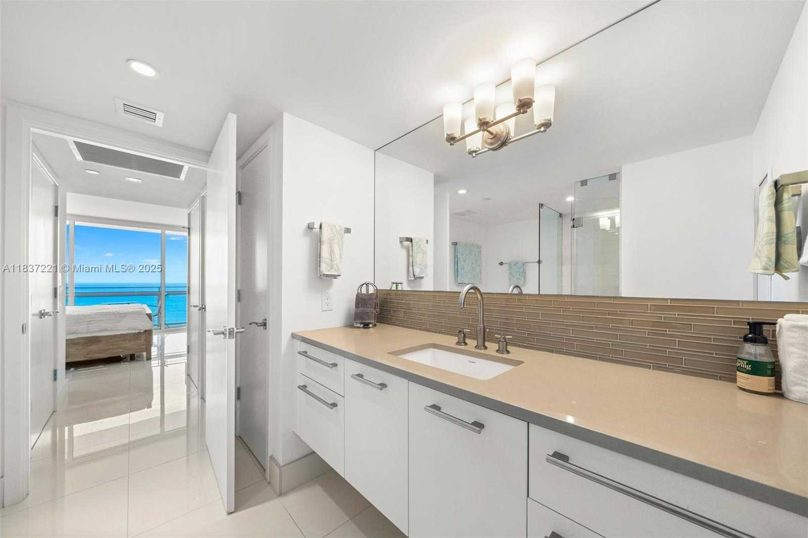 Small Image of 6801 COLLINS AVE #LPH17, Miami Beach Number 25