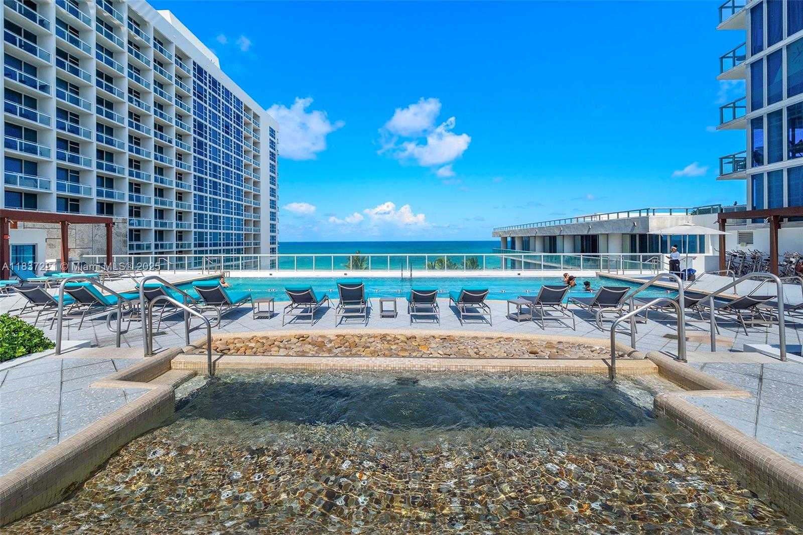 Small Image of 6801 COLLINS AVE #LPH17, Miami Beach Number 29