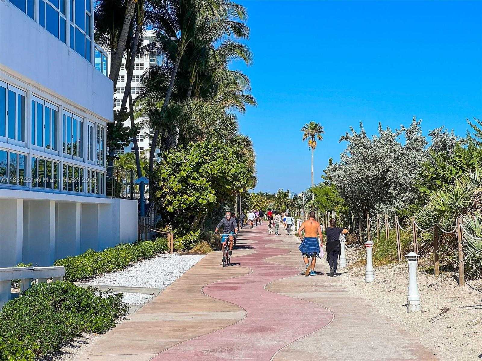 Small Image of 6801 COLLINS AVE #LPH17, Miami Beach Number 34