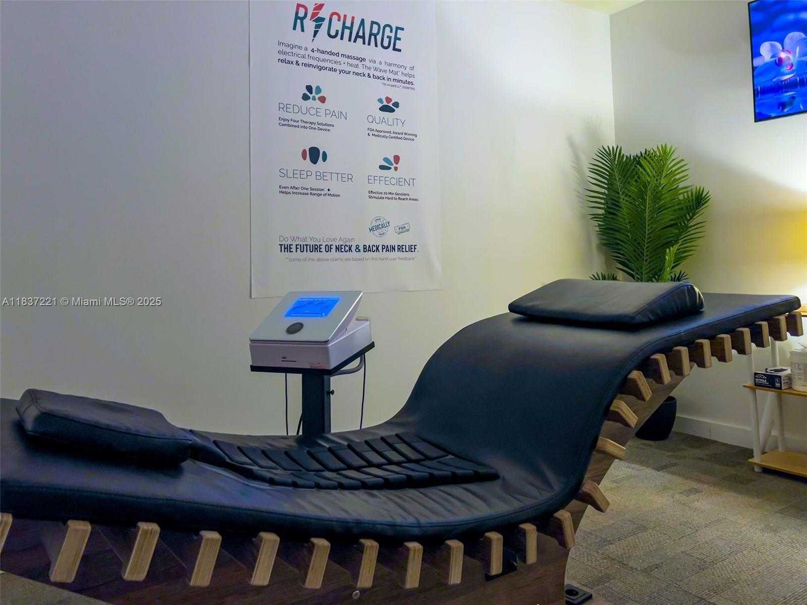 Small Image of 6801 COLLINS AVE #LPH17, Miami Beach Number 45