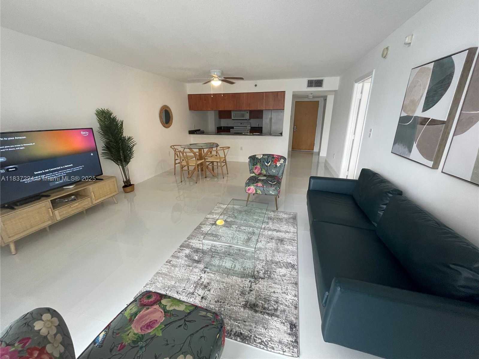 Small Image of 1200 BRICKELL BAY DR #3104, Miami Number 5