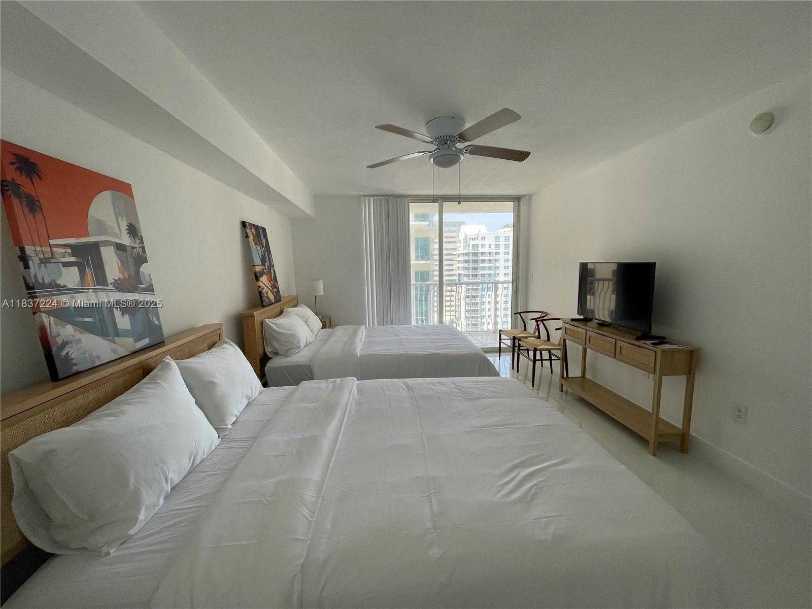 Small Image of 1200 BRICKELL BAY DR #3104, Miami Number 8