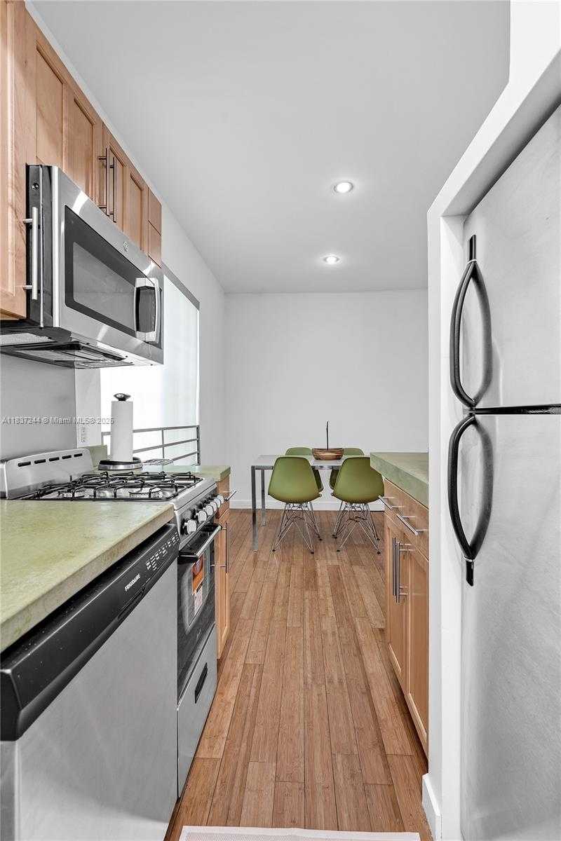 Small Image of 815 EUCLID AVE #7, Miami Beach Number 10
