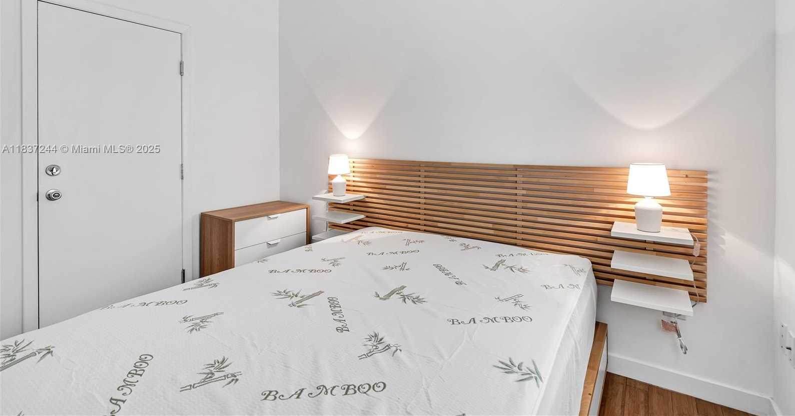 Small Image of 815 EUCLID AVE #7, Miami Beach Number 14