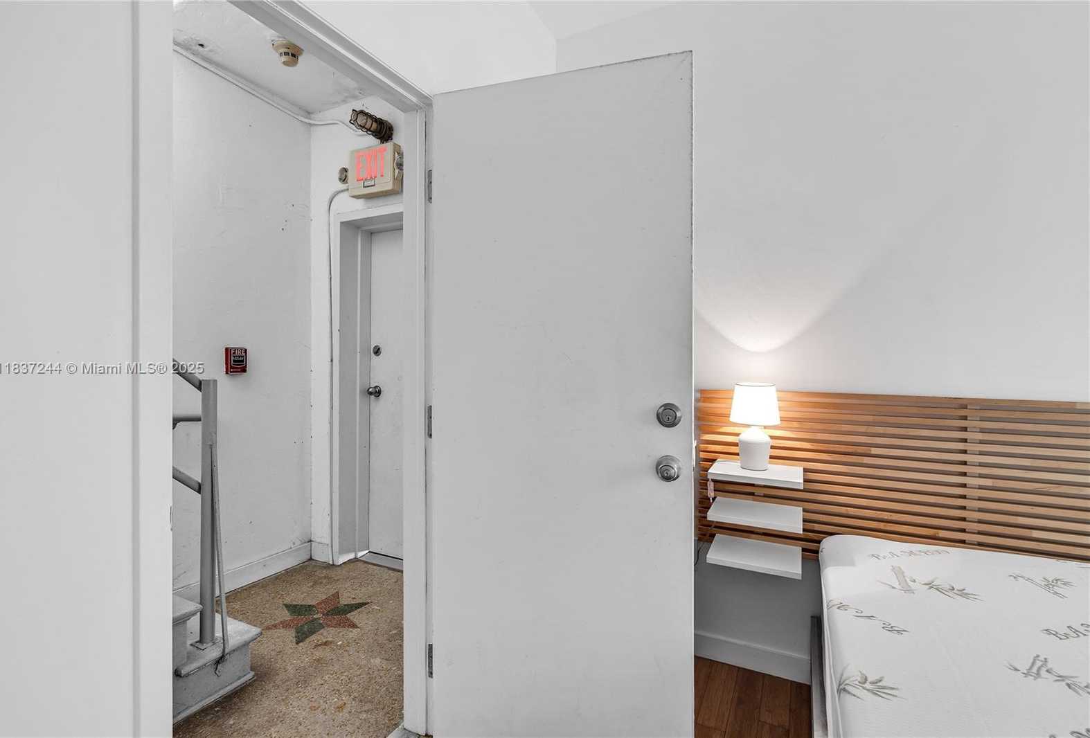 Small Image of 815 EUCLID AVE #7, Miami Beach Number 16