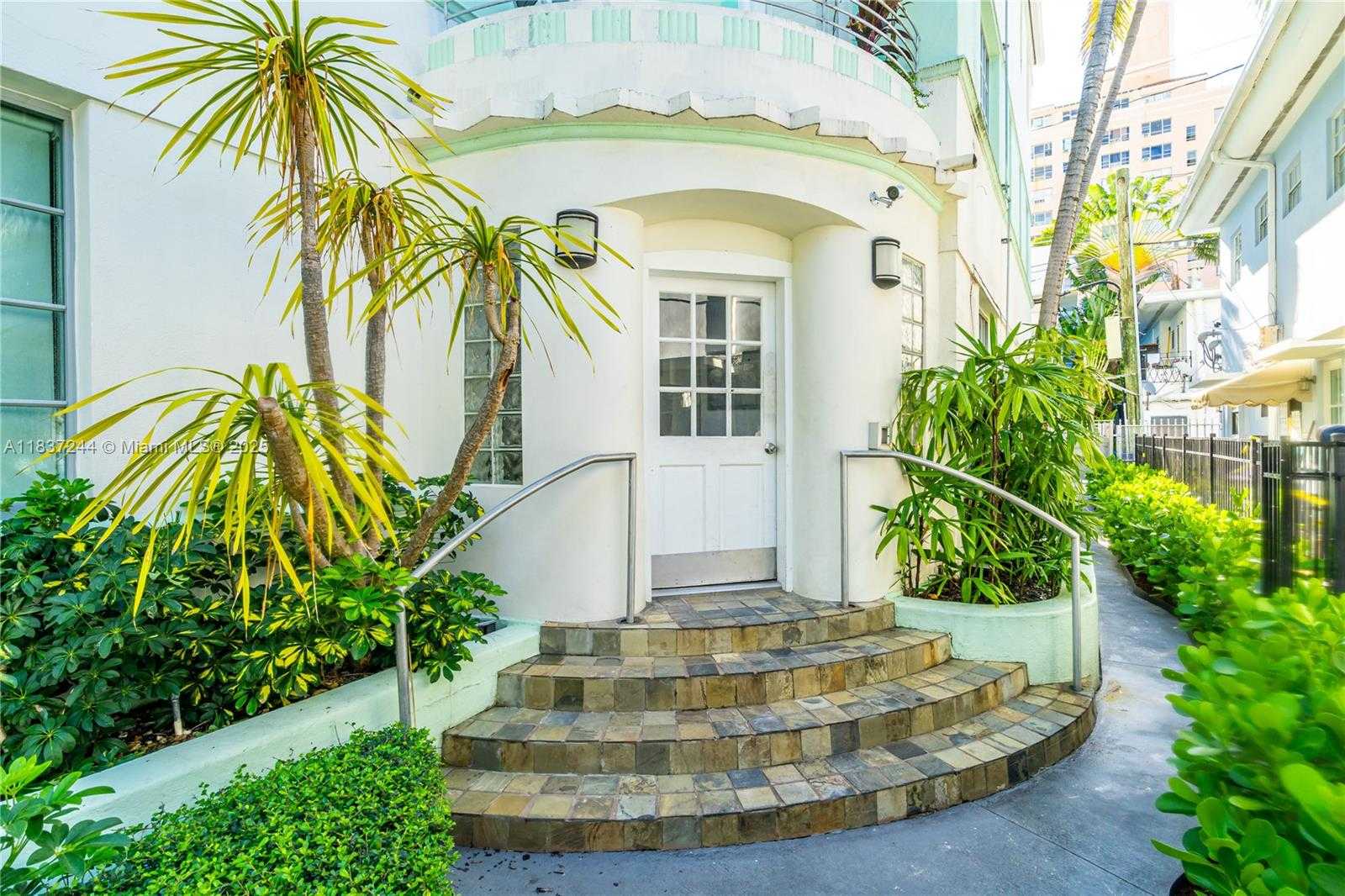 Small Image of 815 EUCLID AVE #7, Miami Beach Number 18