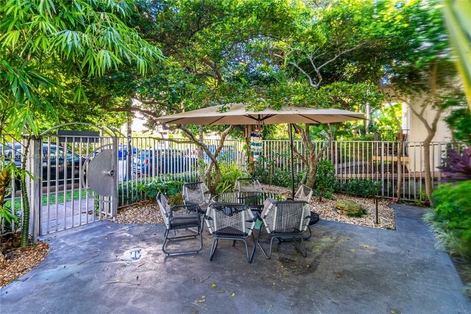 Small Image of 815 EUCLID AVE #7, Miami Beach Number 19