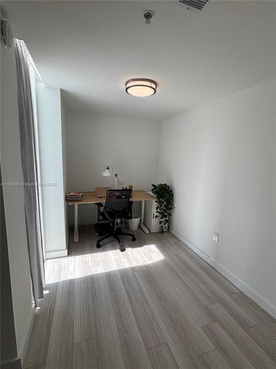 Small Image of 275 NORTH EAST 18TH ST #406, Miami Number 11