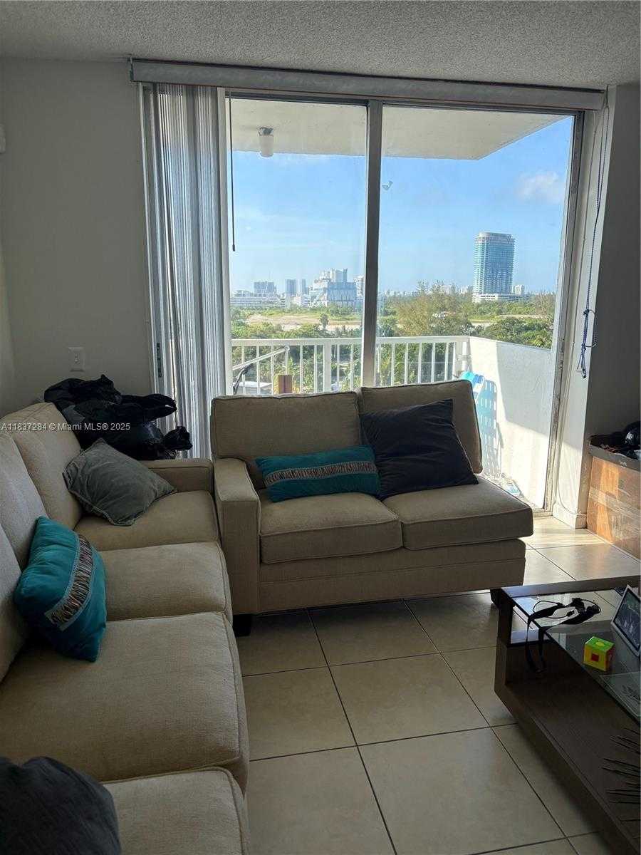 Small Image of North Miami Number 5