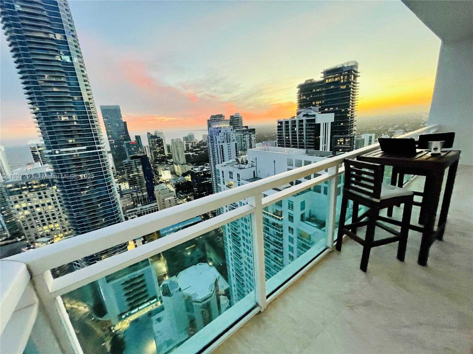 Small Image of 950 BRICKELL BAY DR #5007, Miami Number 14