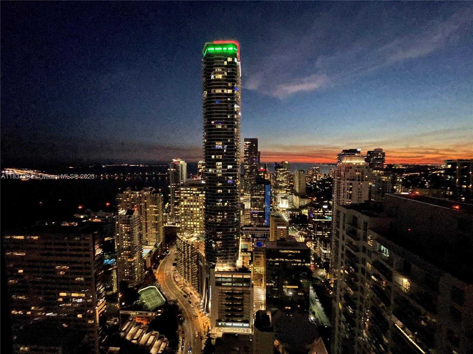 Small Image of 950 BRICKELL BAY DR #5007, Miami Number 17