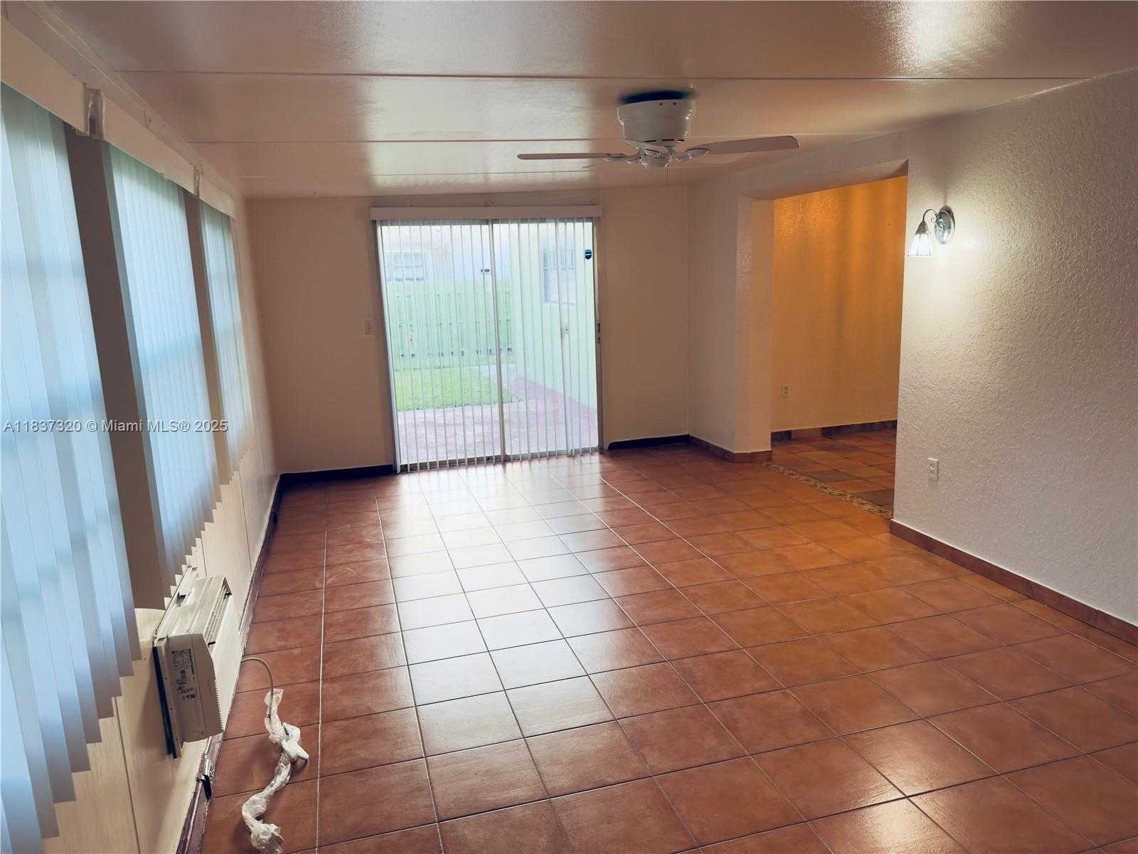 Small Image of 8510 NORTH WEST 8TH ST, Pembroke Pines Number 4