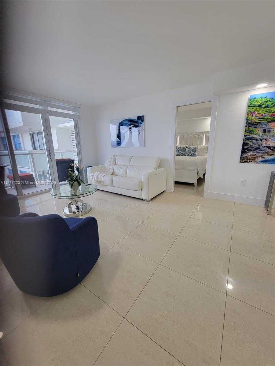 Small Image of 5701 COLLINS AVE #1512, Miami Beach Number 12