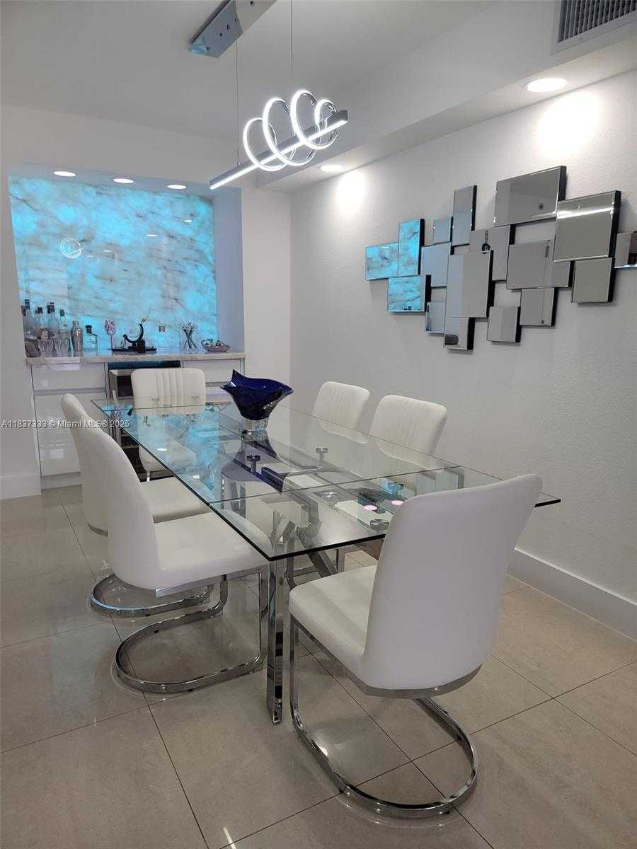 Small Image of 5701 COLLINS AVE #1512, Miami Beach Number 5