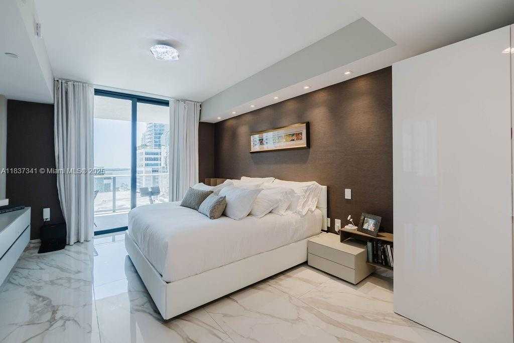 Small Image of 1010 BRICKELL AVE #1501, Miami Number 10