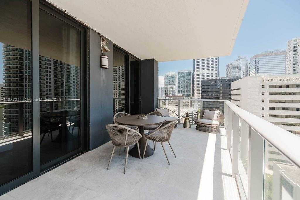 Small Image of 1010 BRICKELL AVE #1501, Miami Number 17
