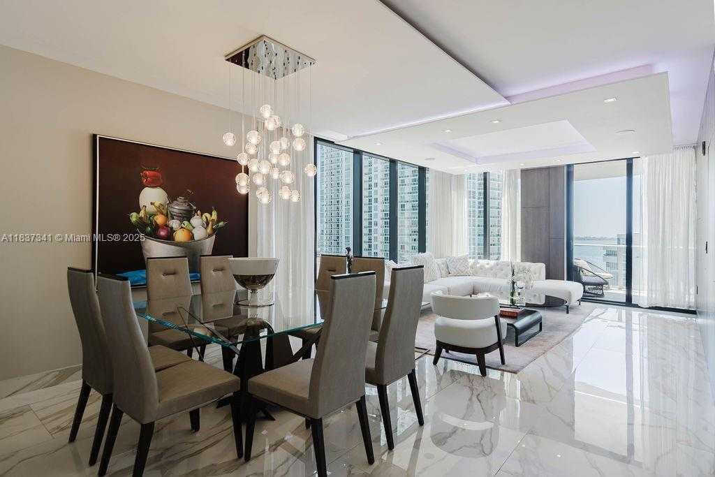 Small Image of 1010 BRICKELL AVE #1501, Miami Number 4