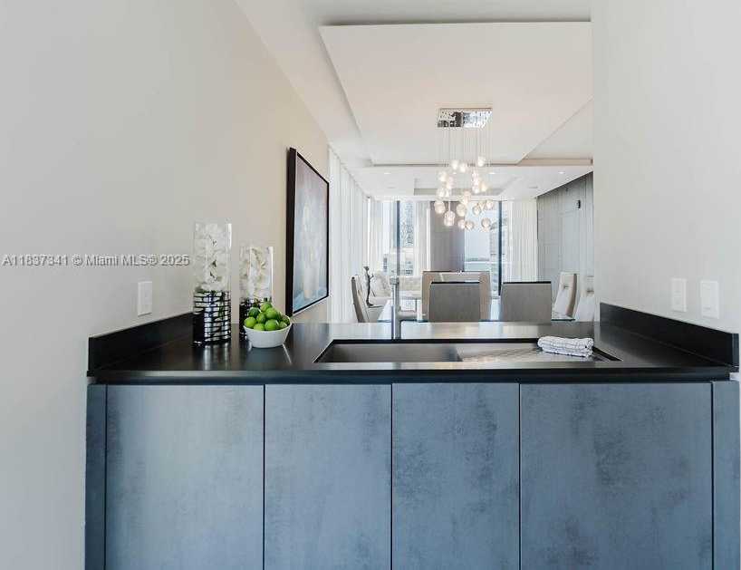 Small Image of 1010 BRICKELL AVE #1501, Miami Number 5
