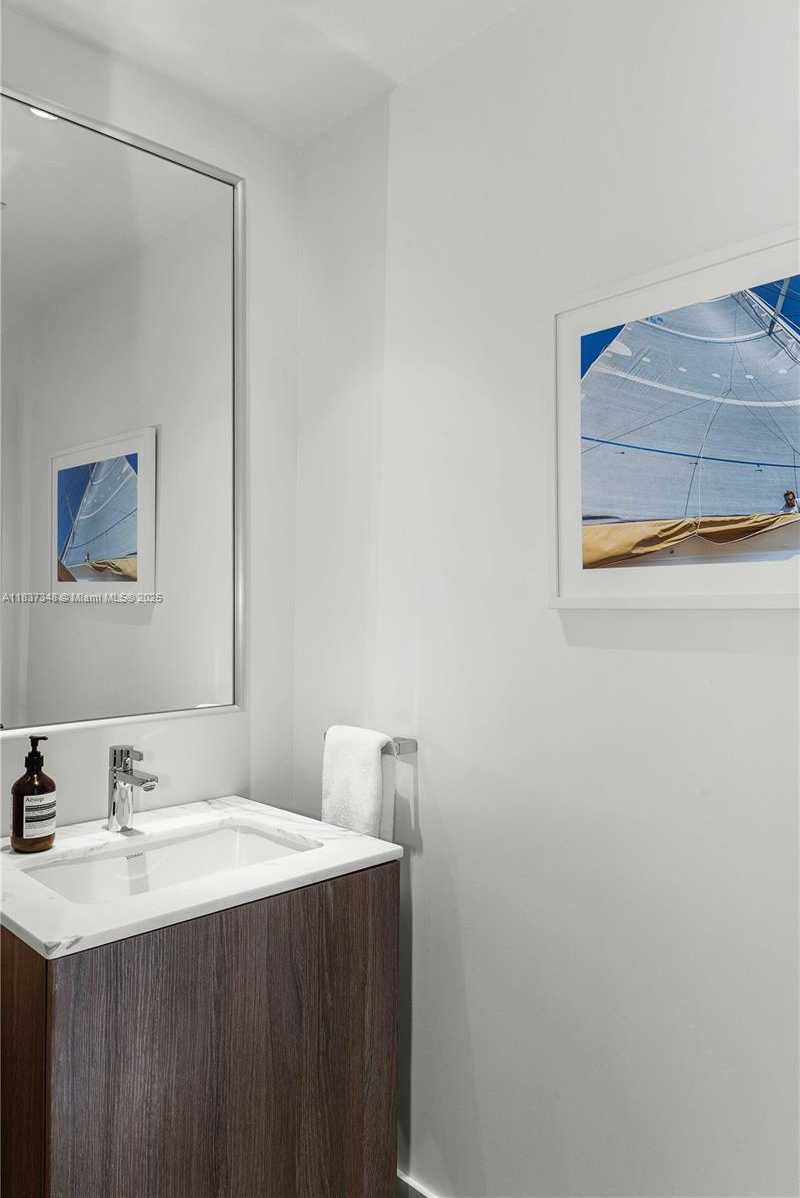 Small Image of 501 WEST AVE #3503, Miami Beach Number 39