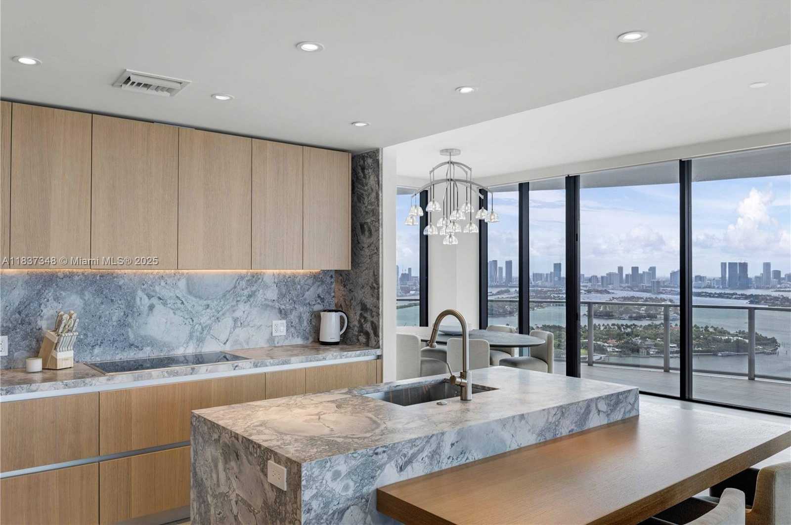 Small Image of 501 WEST AVE #3503, Miami Beach Number 9