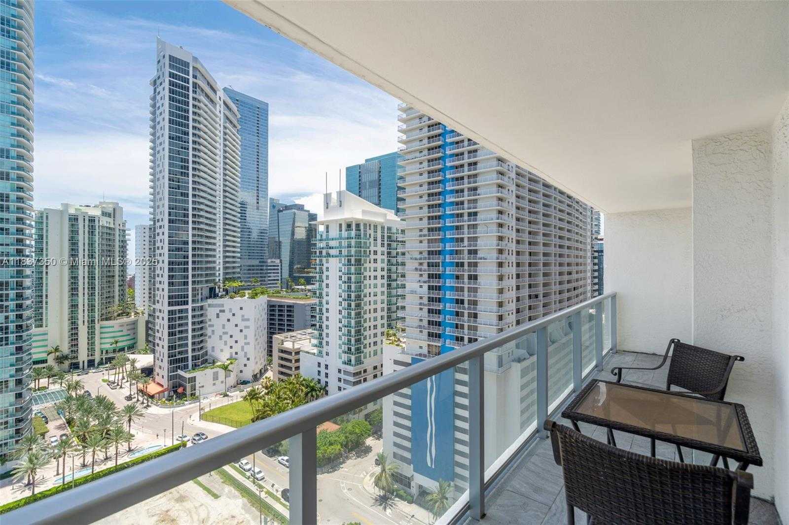 Small Image of 1155 BRICKELL BAY DR #2007, Miami Number 13