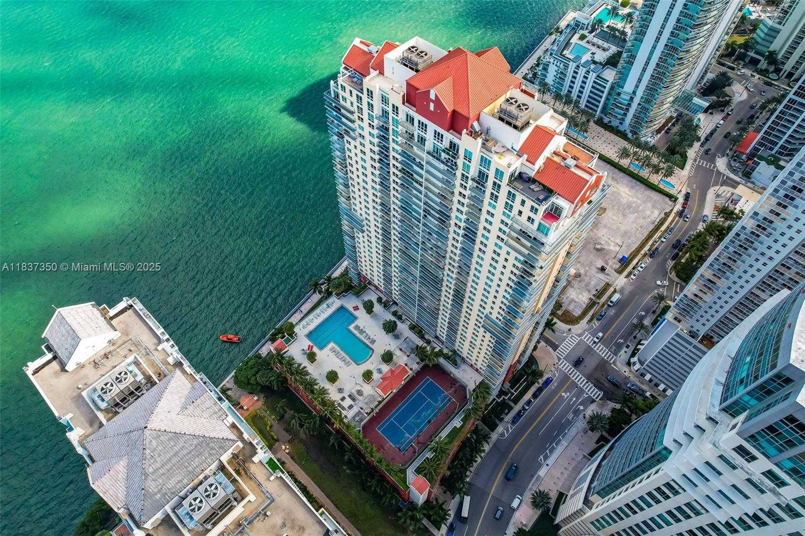 Small Image of 1155 BRICKELL BAY DR #2007, Miami Number 18