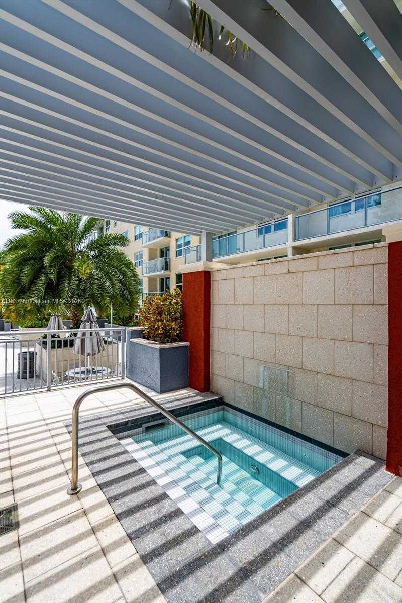Small Image of 1155 BRICKELL BAY DR #2007, Miami Number 27