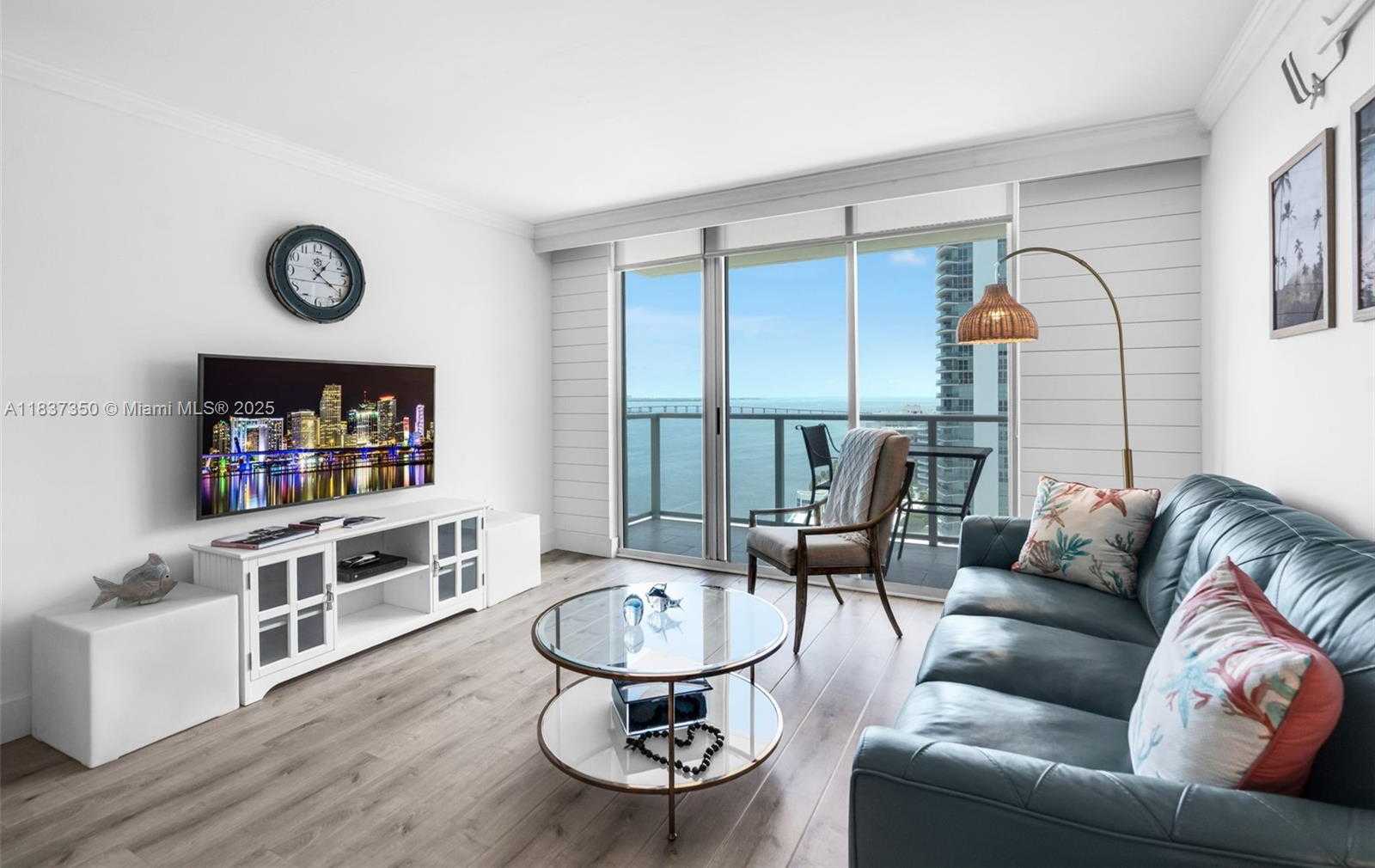 Small Image of 1155 BRICKELL BAY DR #2007, Miami Number 5