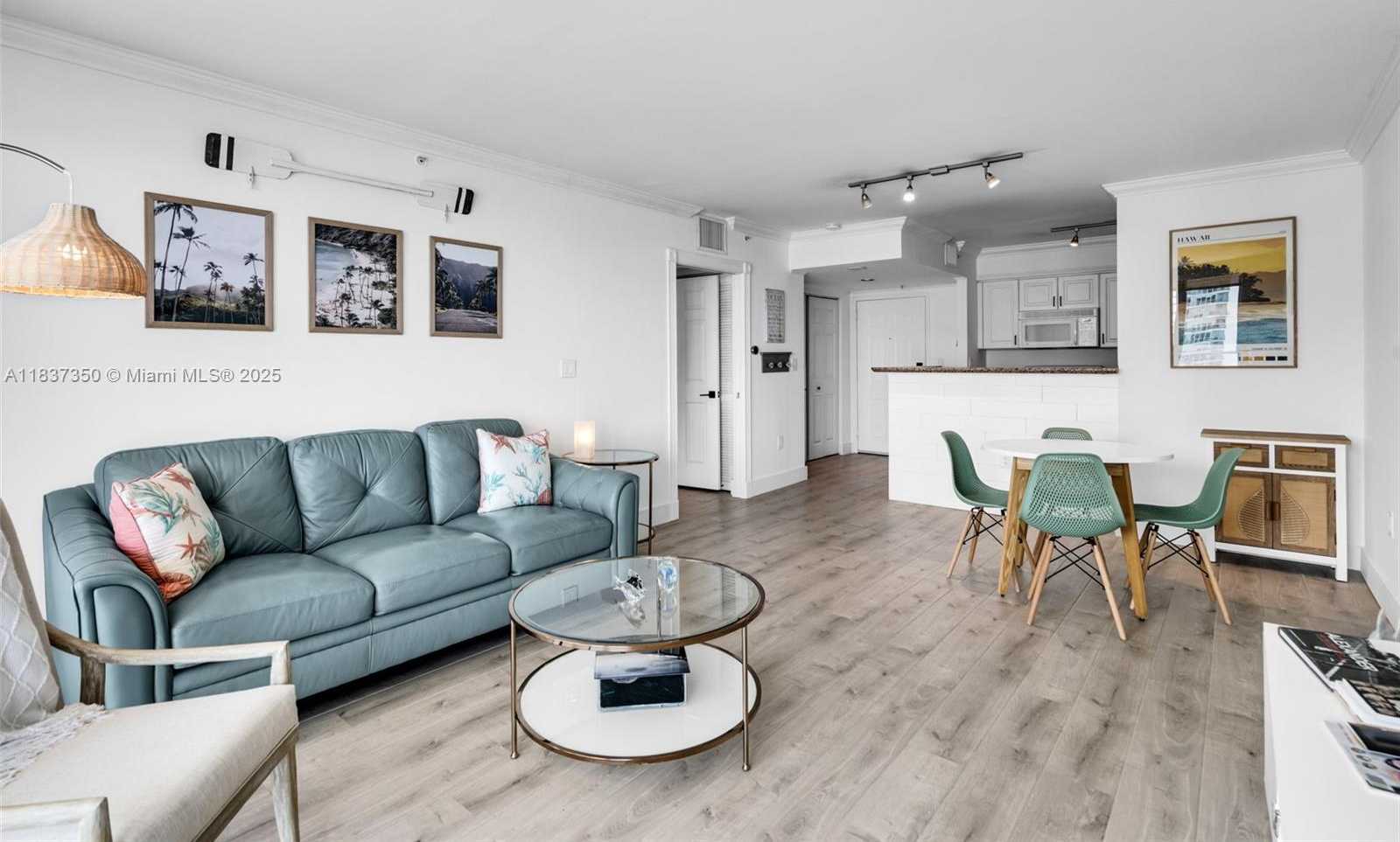 Small Image of 1155 BRICKELL BAY DR #2007, Miami Number 6