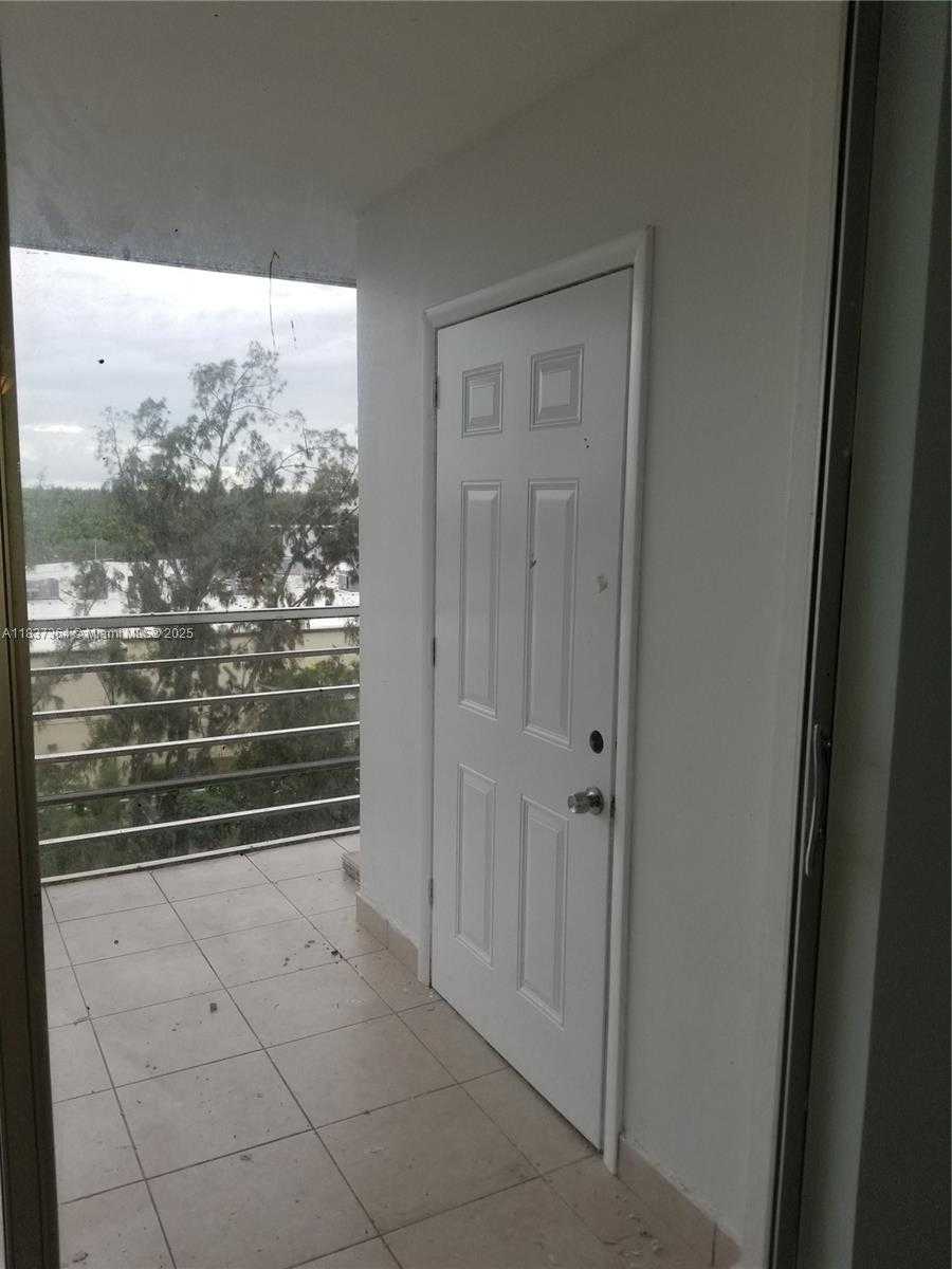 Small Image of 3660 NORTH EAST 166TH ST #703, North Miami Beach Number 59