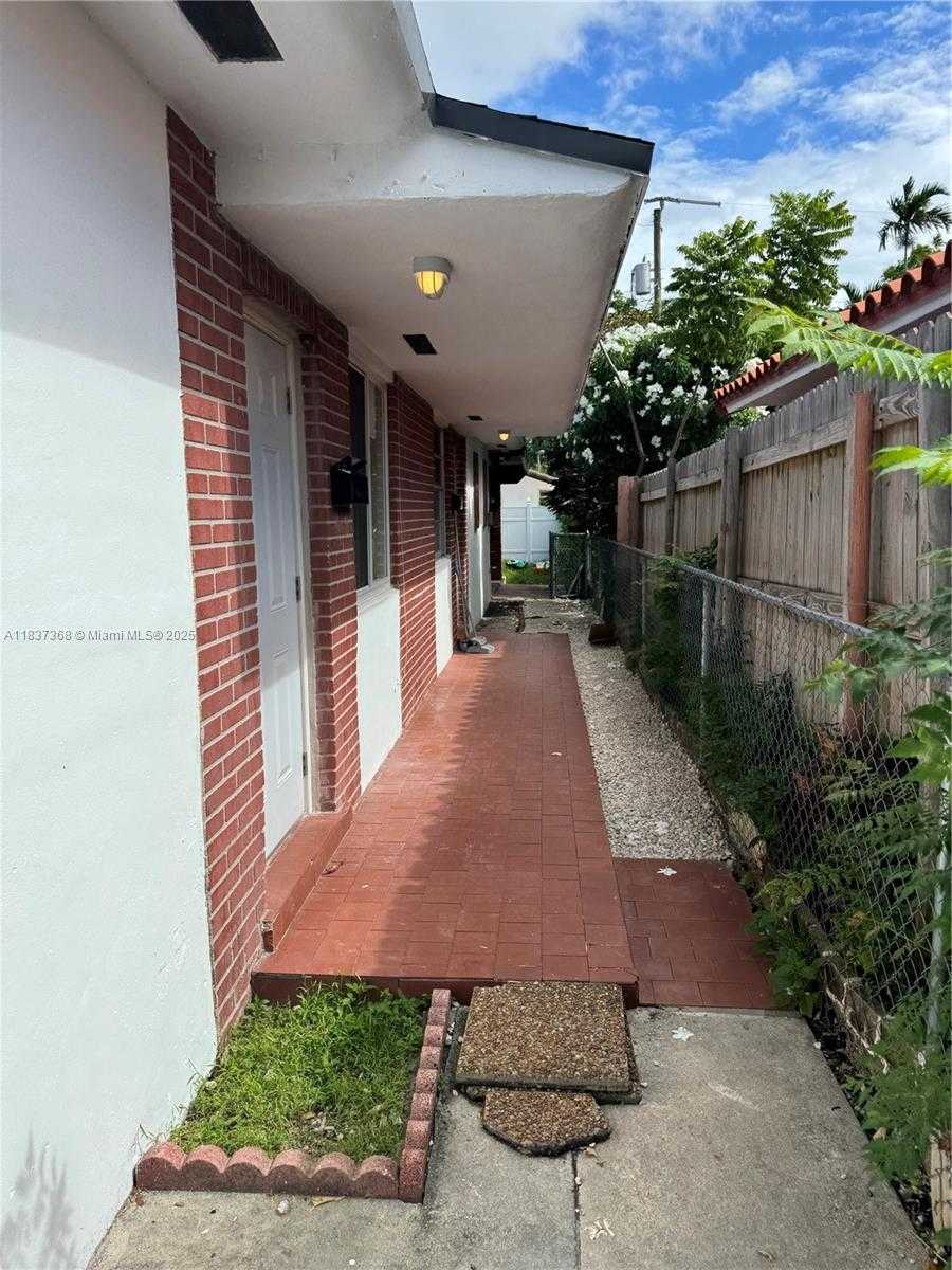 Small Image of 3610 SOUTH WEST 25TH TER #3612, Miami Number 22