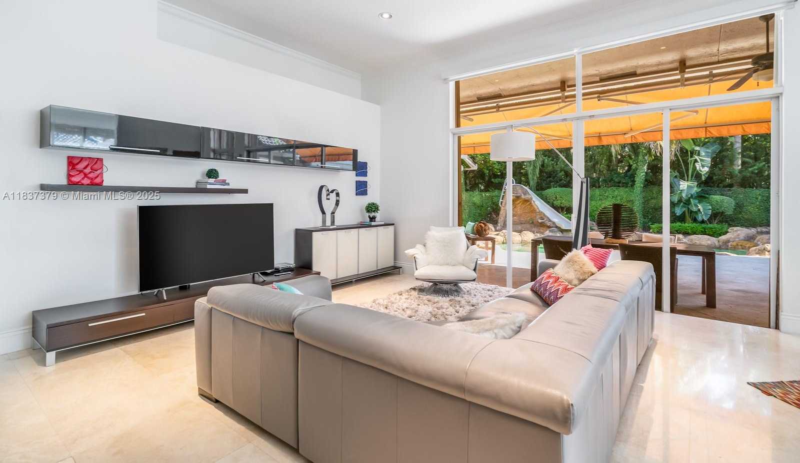 Small Image of 2535 GOLF VIEW DR, Weston Number 11