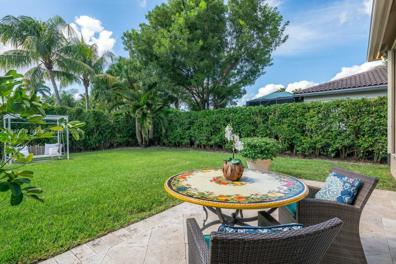 Small Image of 2535 GOLF VIEW DR, Weston Number 25