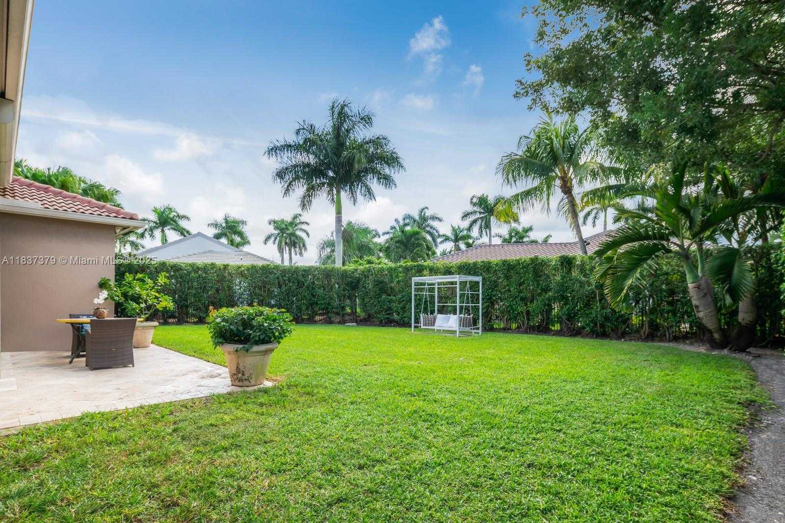 Small Image of 2535 GOLF VIEW DR, Weston Number 26