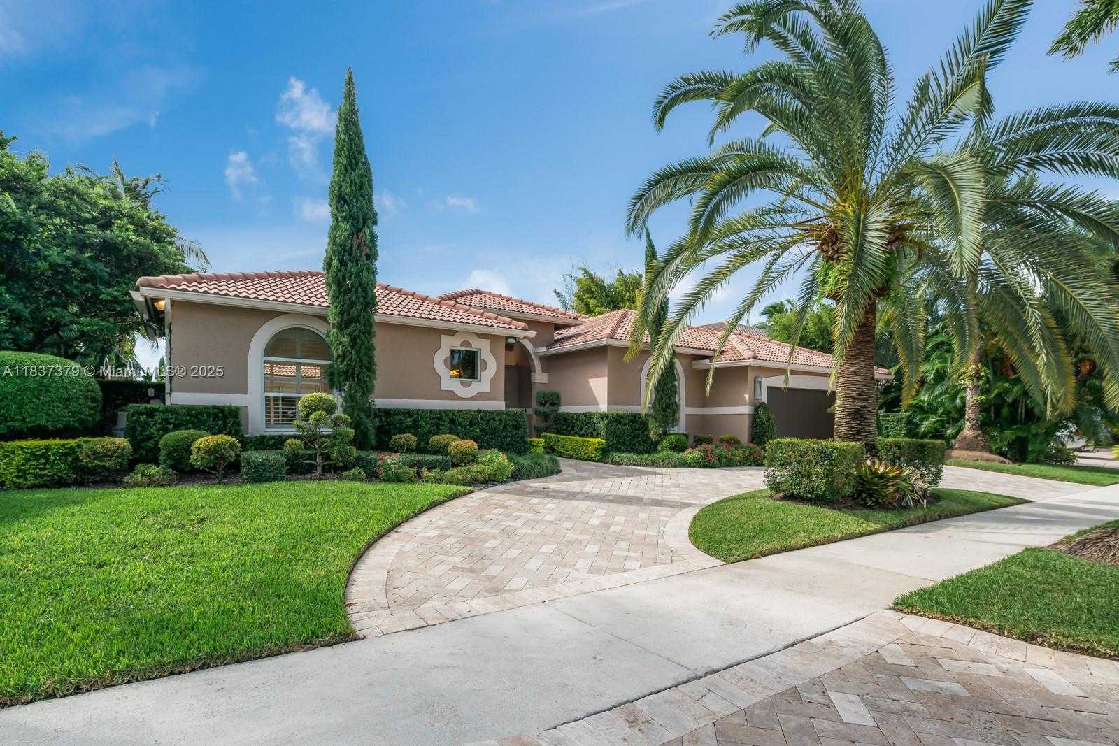 Small Image of 2535 GOLF VIEW DR, Weston Number 28