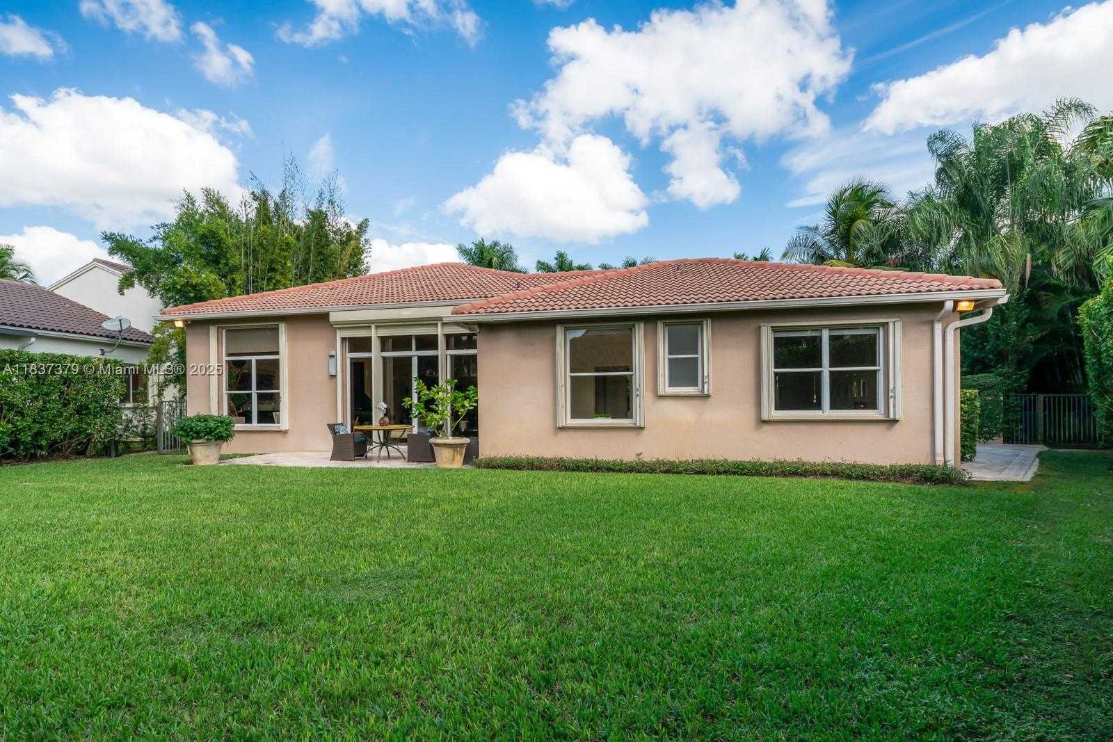 Small Image of 2535 GOLF VIEW DR, Weston Number 30