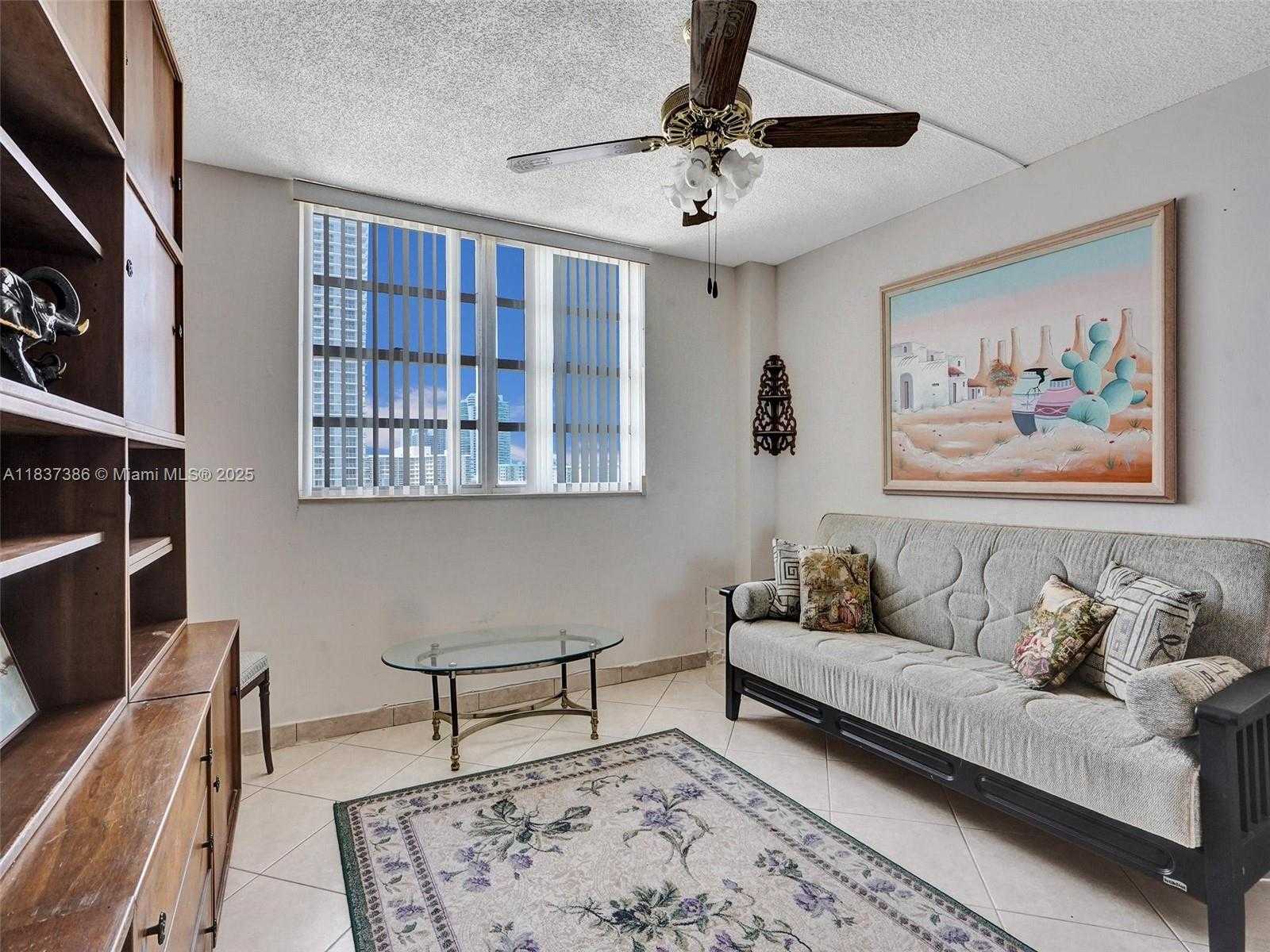 Small Image of 1833 SOUTH OCEAN DR #1511, Hallandale Beach Number 20