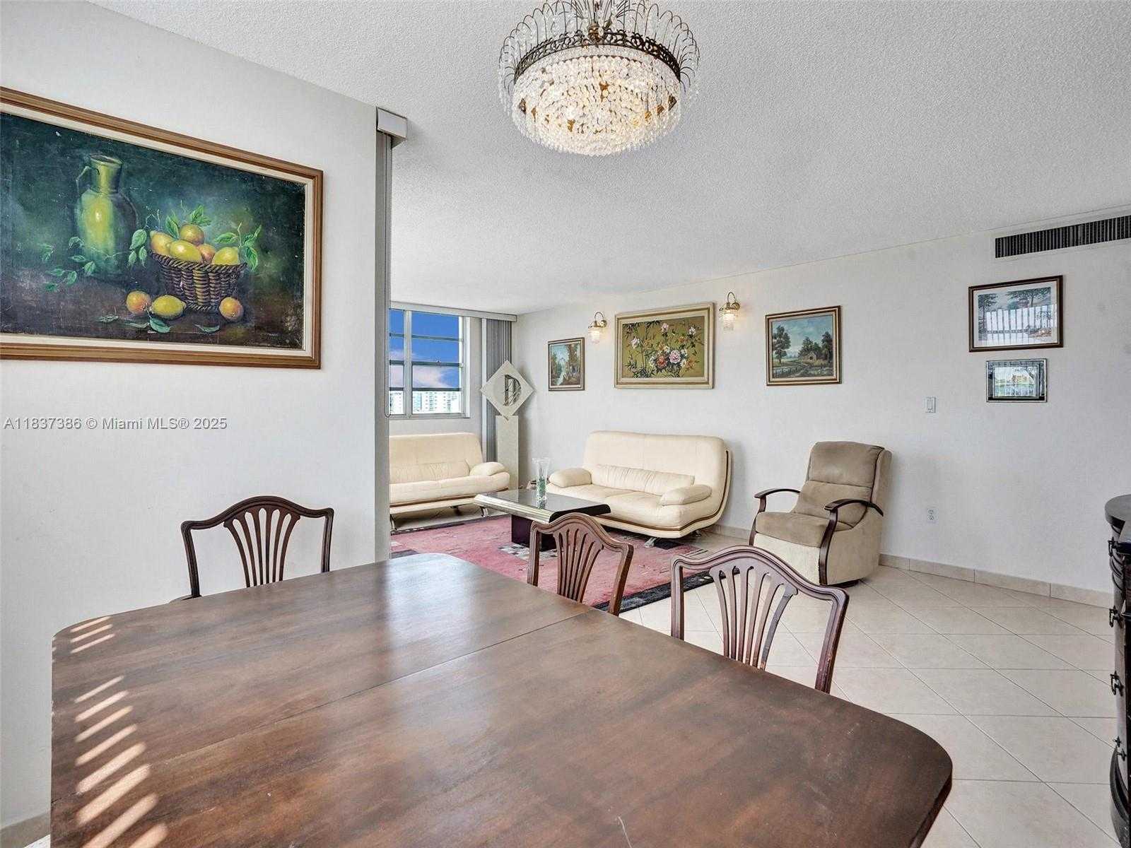 Small Image of 1833 SOUTH OCEAN DR #1511, Hallandale Beach Number 31