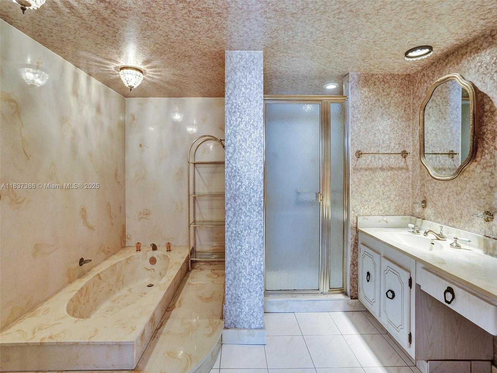 Small Image of 1833 SOUTH OCEAN DR #1511, Hallandale Beach Number 5