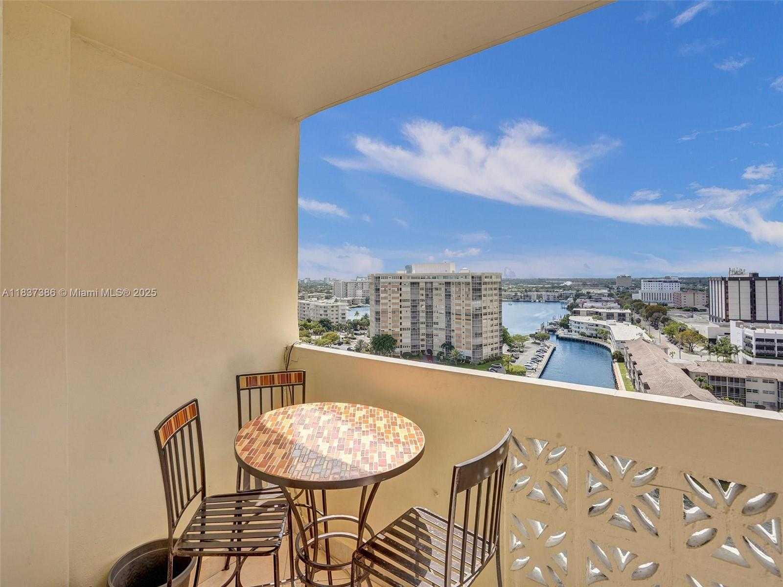 Small Image of 1833 SOUTH OCEAN DR #1511, Hallandale Beach Number 9