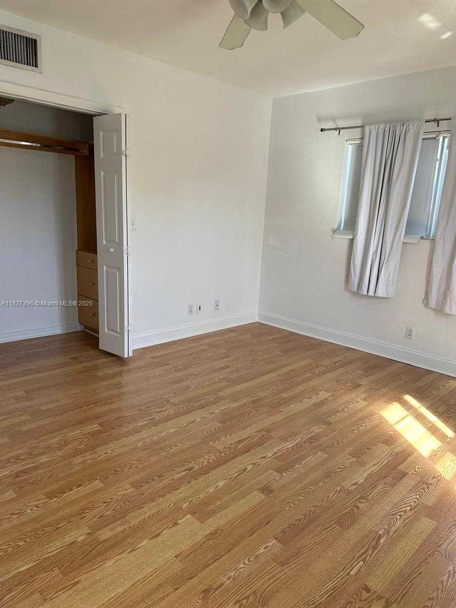 Small Image of 1065 97TH ST #1A, Bay Harbor Islands Number 8