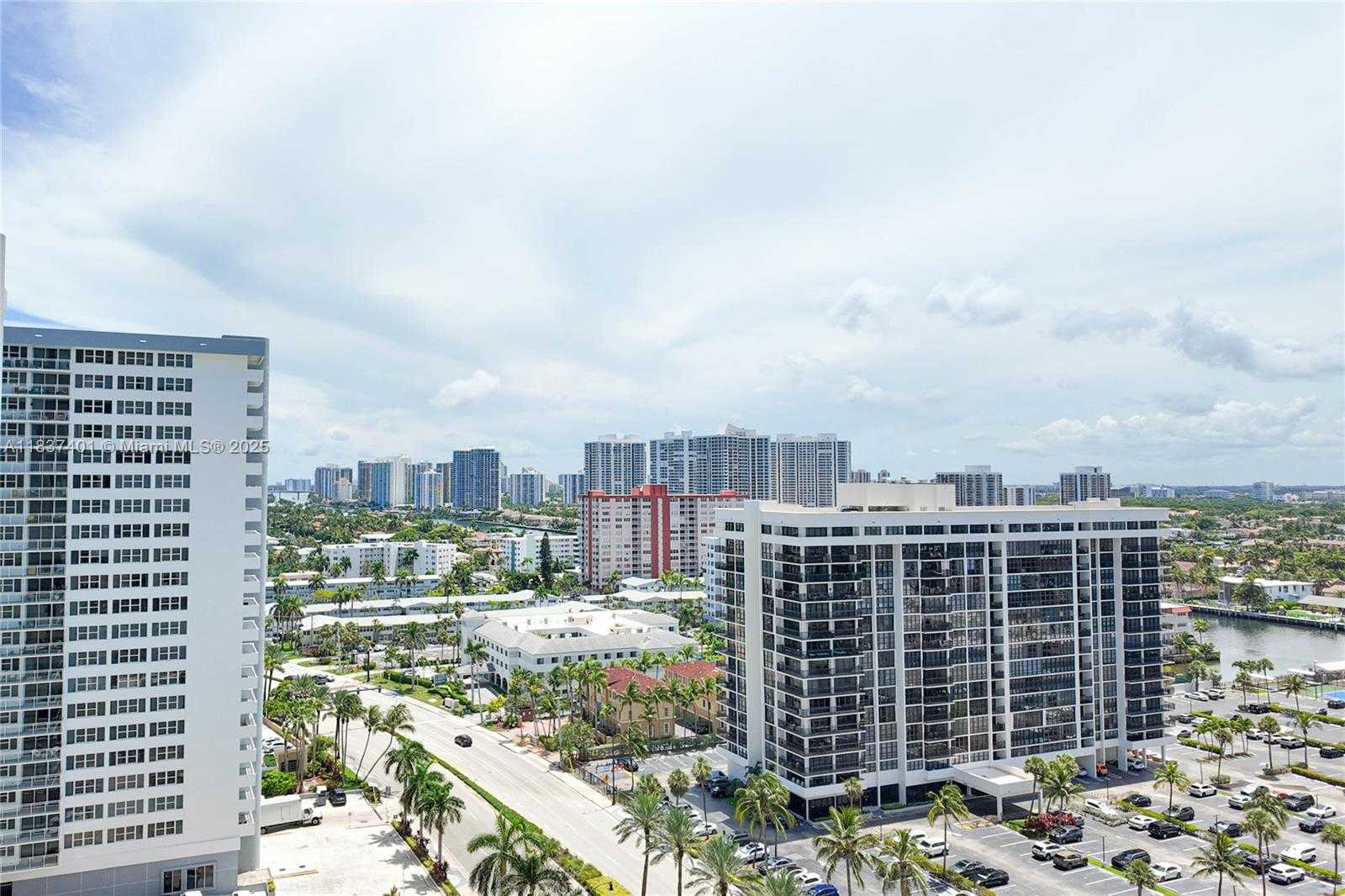 Small Image of 1980 SOUTH OCEAN DR #17L, Hallandale Beach Number 12